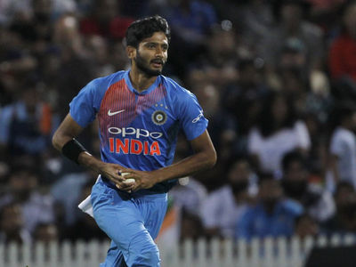 Khaleel Ahmed vs Bangladesh in 1st T20 at Delhi