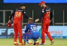 RCB clinch the victory with just one run against Delhi Virat Kohli and Glenn Maxwell and Shimron Hetmyer