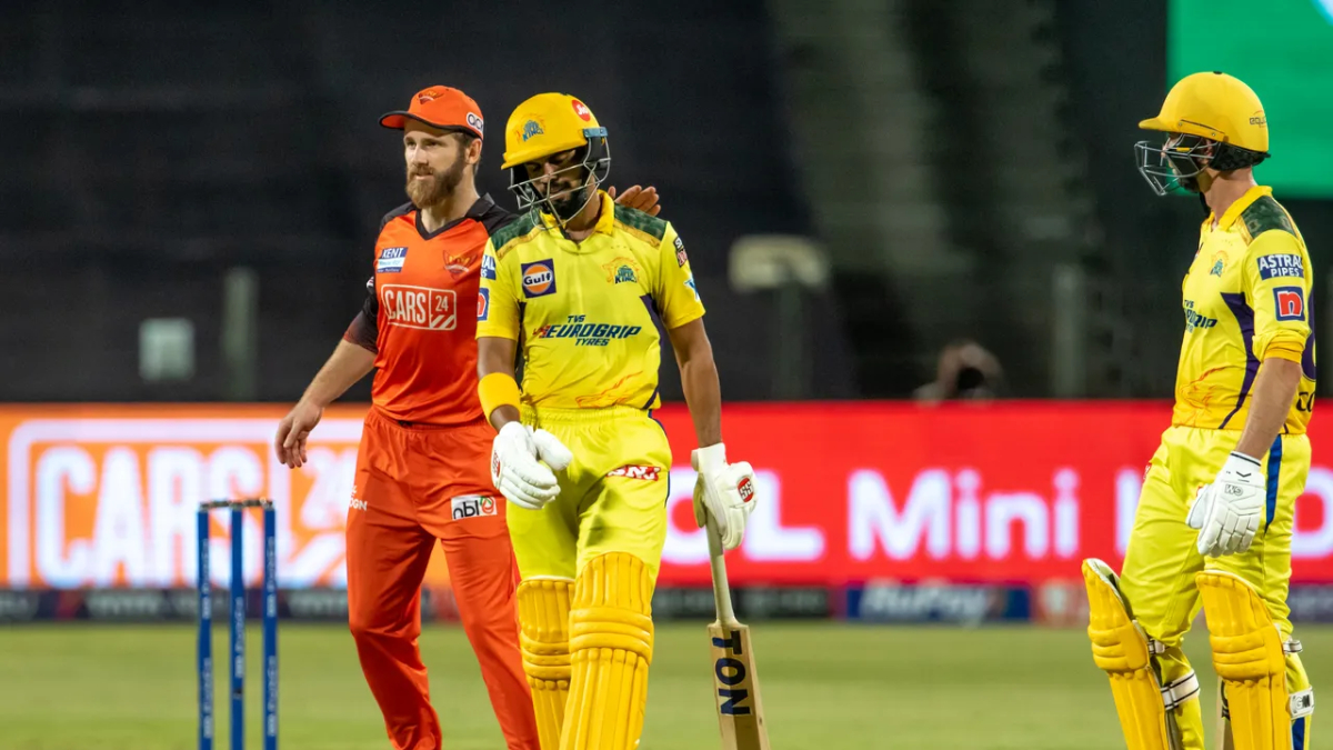 ruturaj gaikwad 99 ipl, players to get out on 99 in IPL